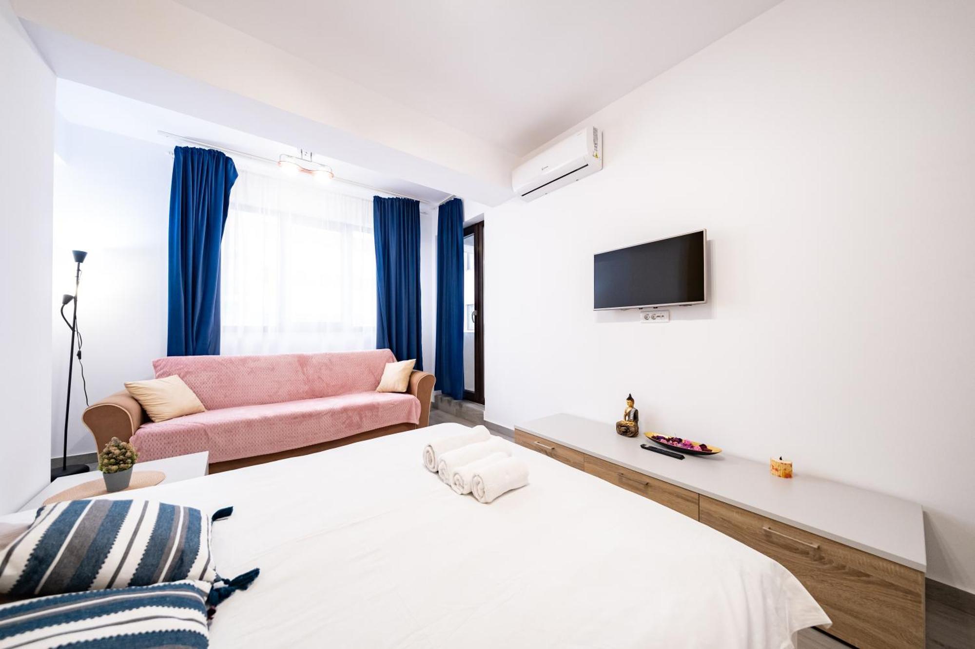 The Golden Studio - With Free Gym Bucureşti Ngoại thất bức ảnh