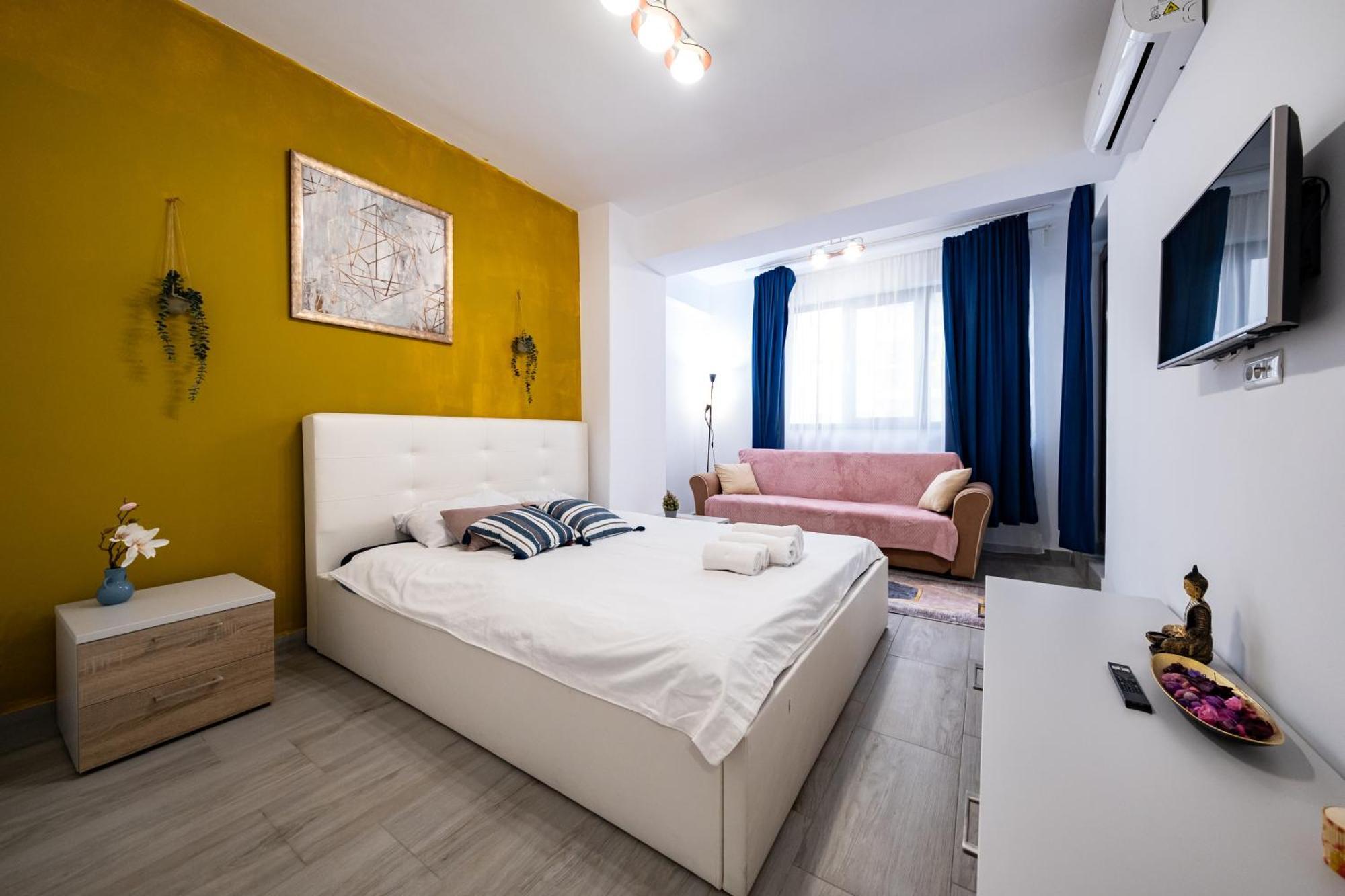 The Golden Studio - With Free Gym Bucureşti Ngoại thất bức ảnh