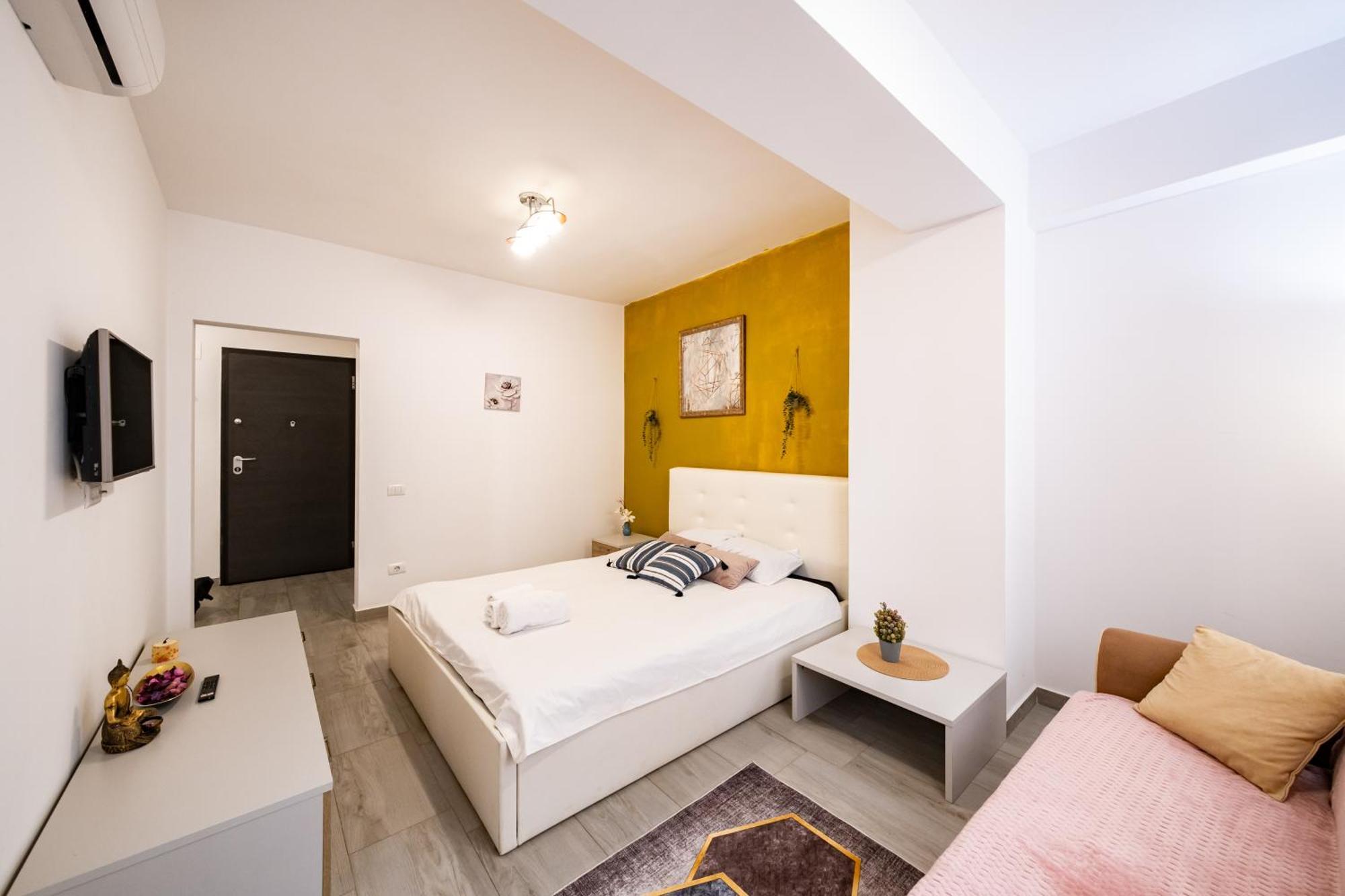 The Golden Studio - With Free Gym Bucureşti Ngoại thất bức ảnh