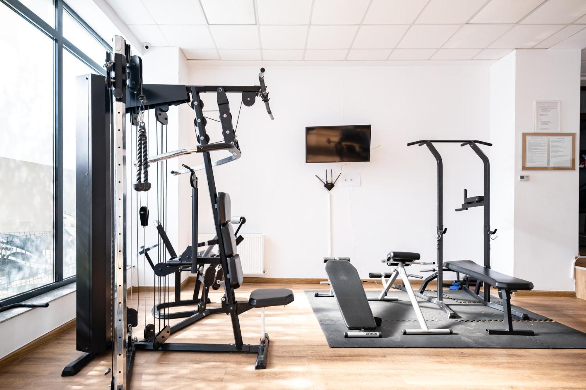 The Golden Studio - With Free Gym Bucureşti Ngoại thất bức ảnh